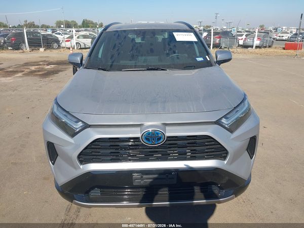 2022 TOYOTA RAV4 HYBRID SE
