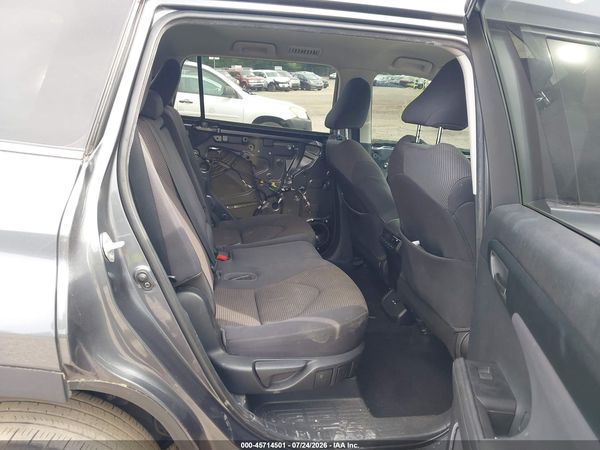 2020 TOYOTA HIGHLANDER LE