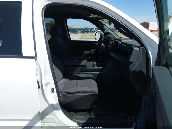 2025 TOYOTA TUNDRA SR