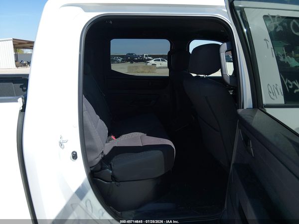 2025 TOYOTA TUNDRA SR