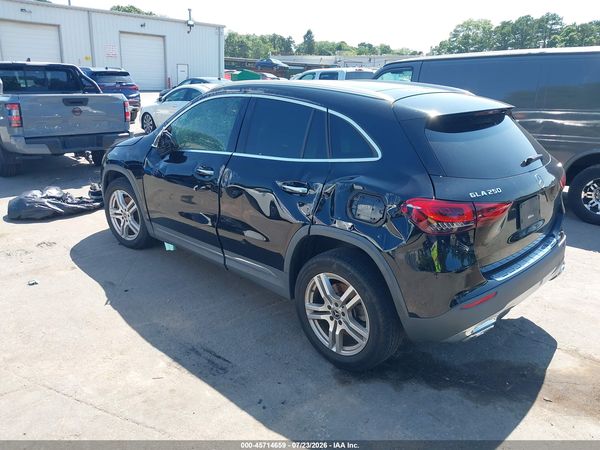 2021 MERCEDES-BENZ GLA 250 4MATIC