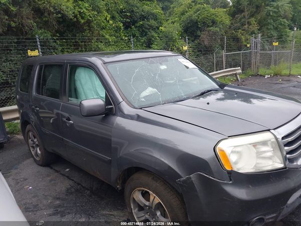 2015 HONDA PILOT SE