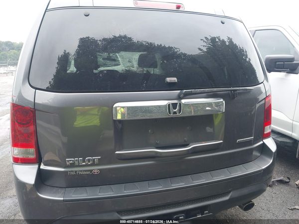 2015 HONDA PILOT SE