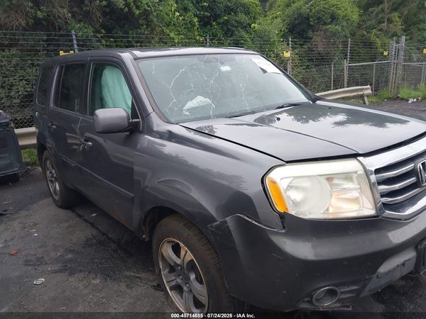 2015 HONDA PILOT SE