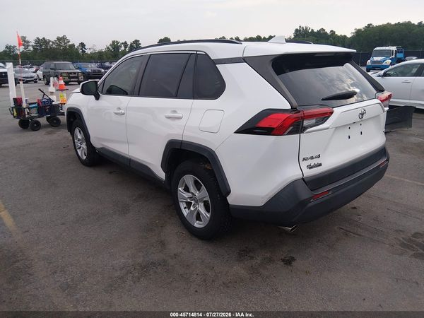 2020 TOYOTA RAV4 XLE