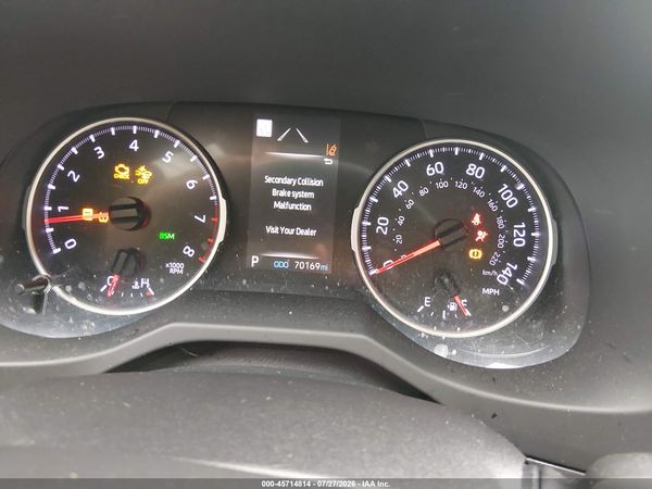 2020 TOYOTA RAV4 XLE