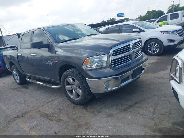 2016 RAM 1500 SLT