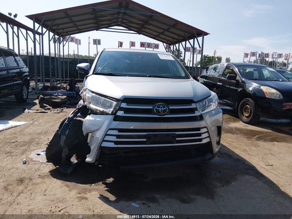 2018 TOYOTA HIGHLANDER LE PLUS
