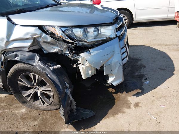 2018 TOYOTA HIGHLANDER LE PLUS