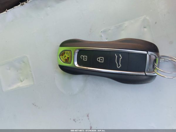 2024 PORSCHE CAYENNE