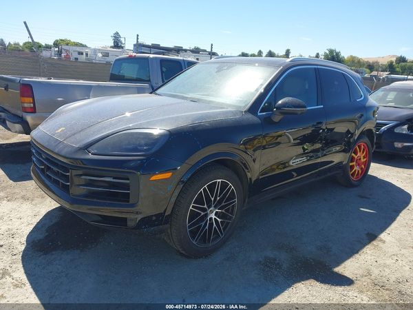 2024 PORSCHE CAYENNE