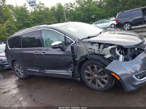 2019 CHRYSLER PACIFICA LIMITED