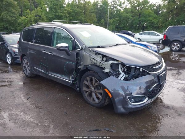 2019 CHRYSLER PACIFICA LIMITED