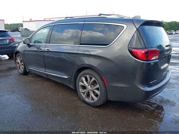 2019 CHRYSLER PACIFICA LIMITED