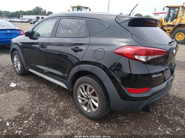 2017 HYUNDAI TUCSON SE