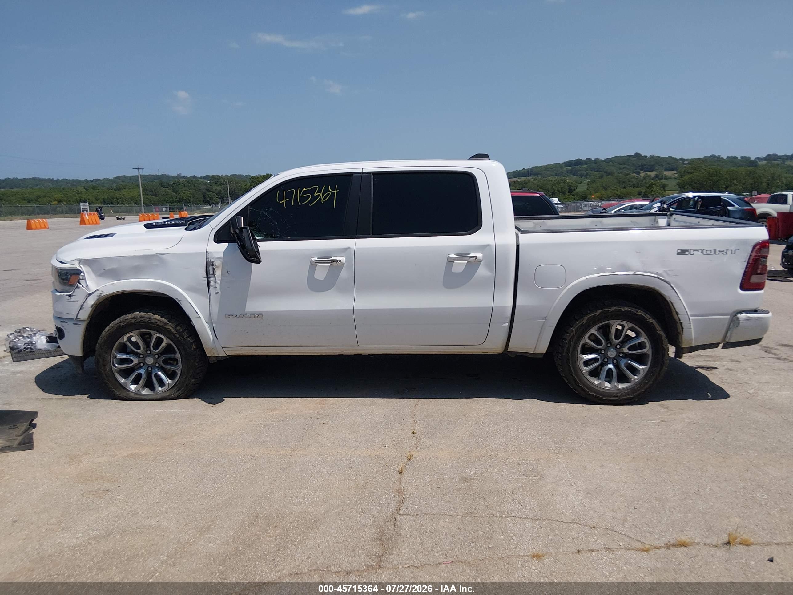 2020 RAM 1500 LARAMIE  4X4 5'7 BOX