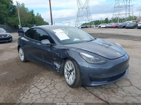 2022 TESLA MODEL 3 — I1