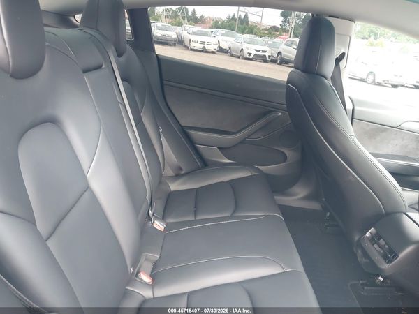 2022 TESLA MODEL 3 — I8
