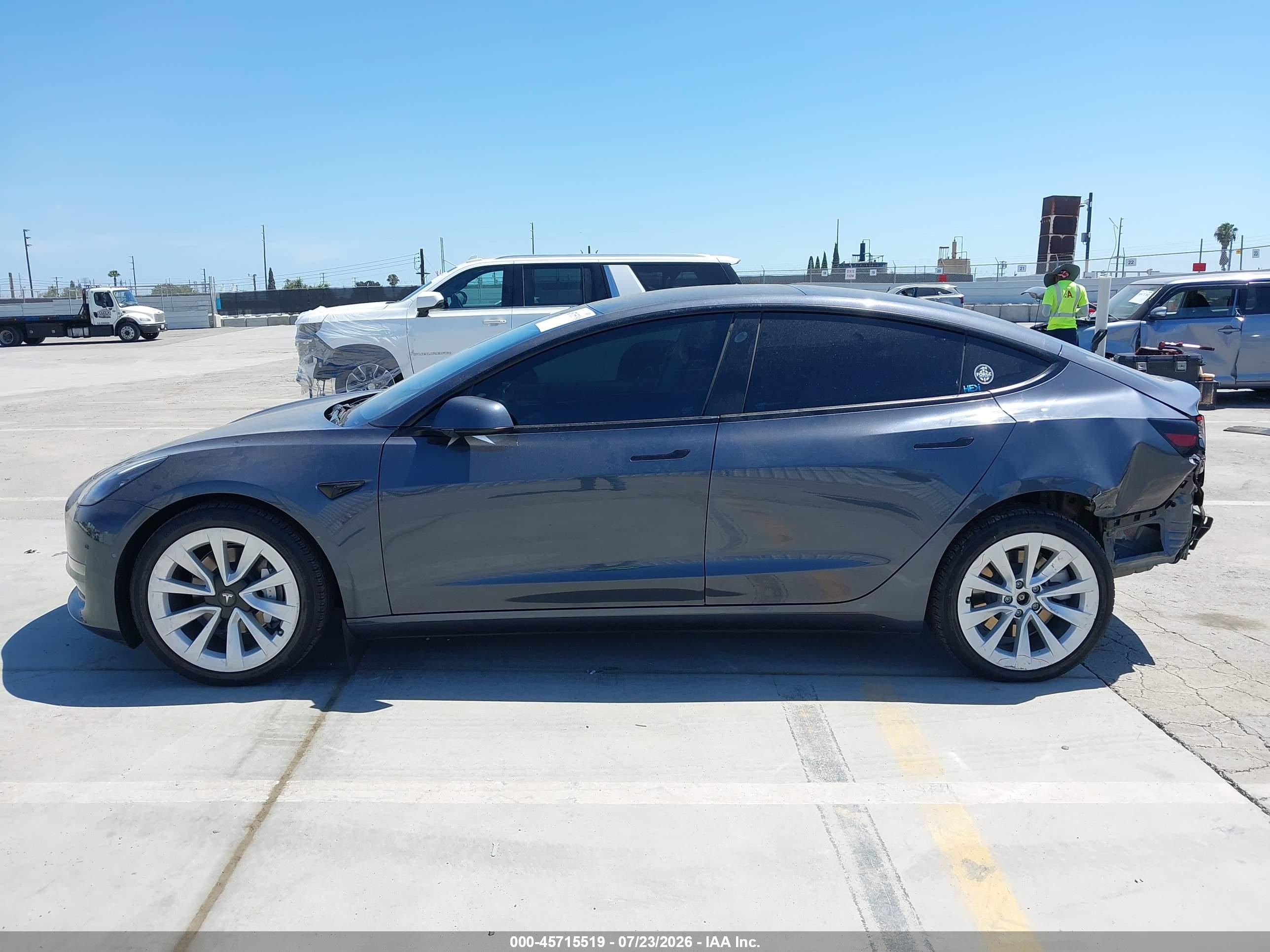2022 TESLA MODEL 3 REAR-WHEEL DRIVE