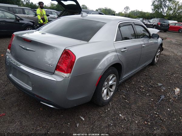 2015 CHRYSLER 300 LIMITED