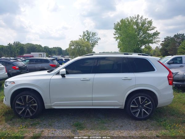 2018 VOLVO XC90 T6 MOMENTUM