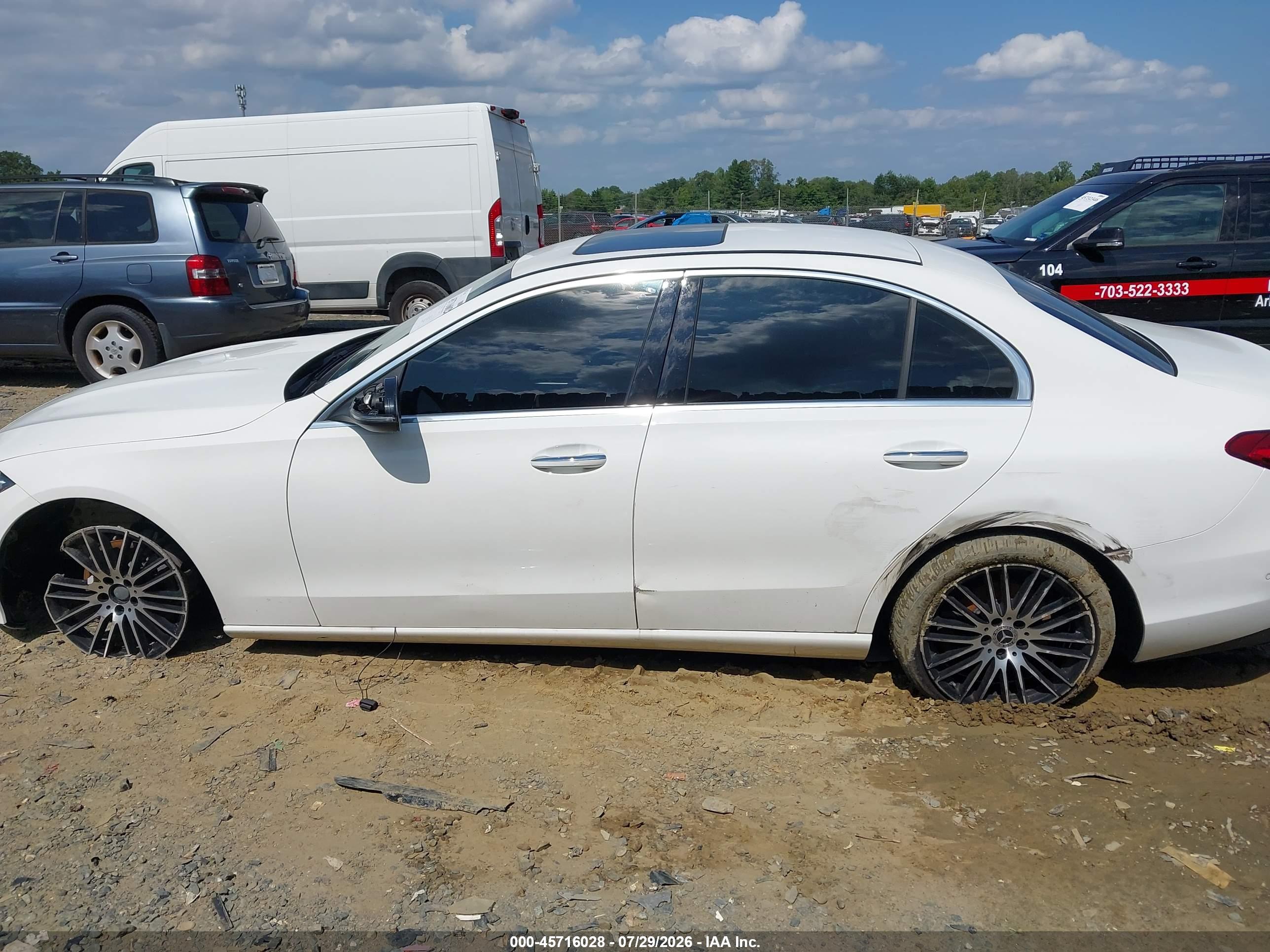 2024 MERCEDES-BENZ C 300