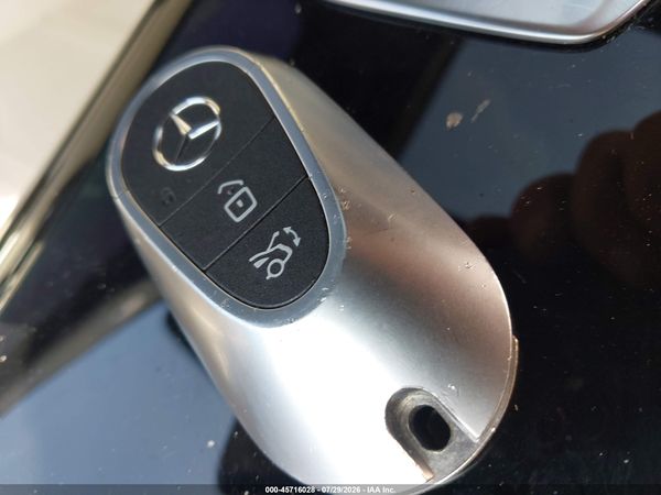 2024 MERCEDES-BENZ C 300
