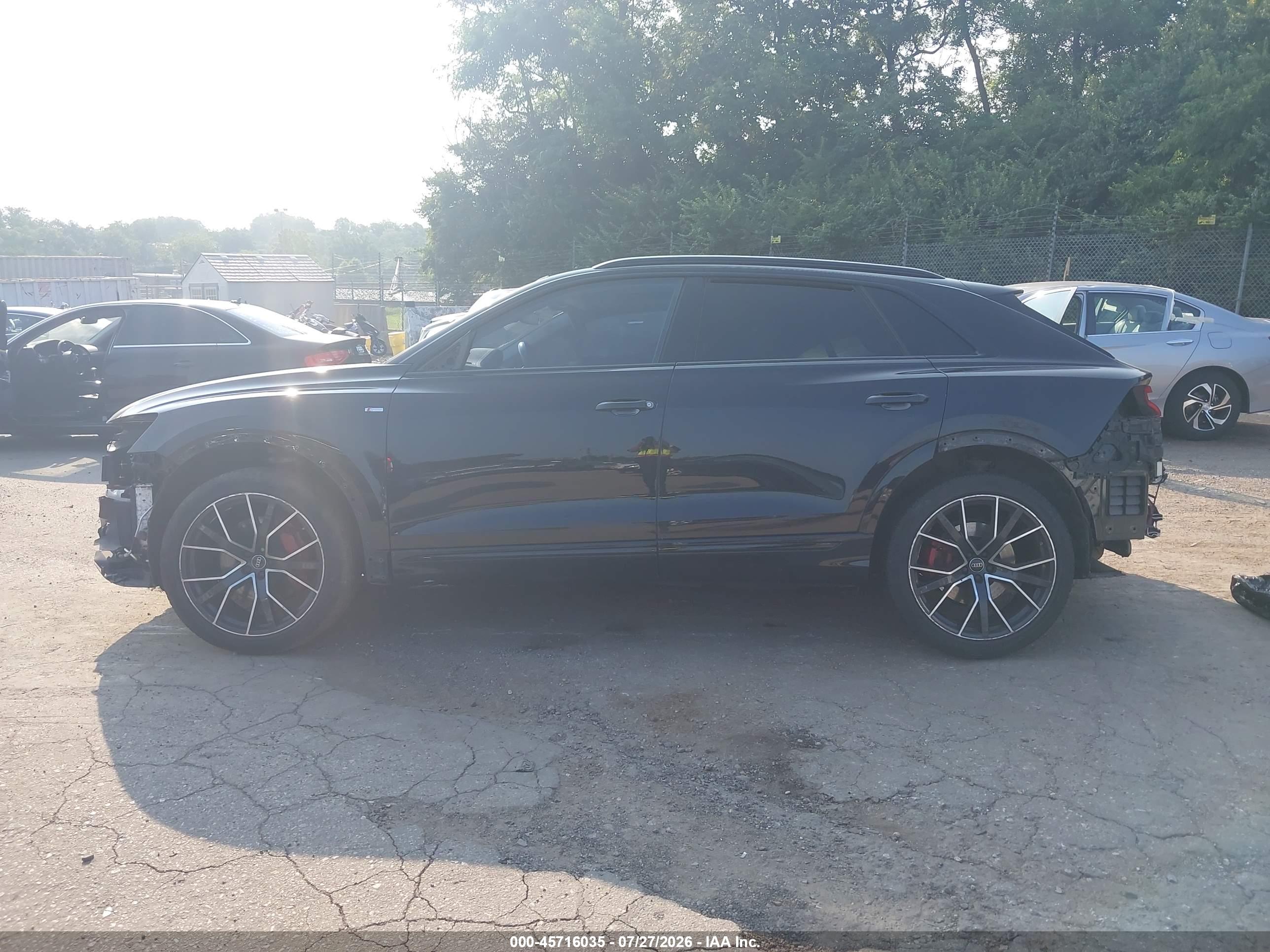 2023 AUDI Q8