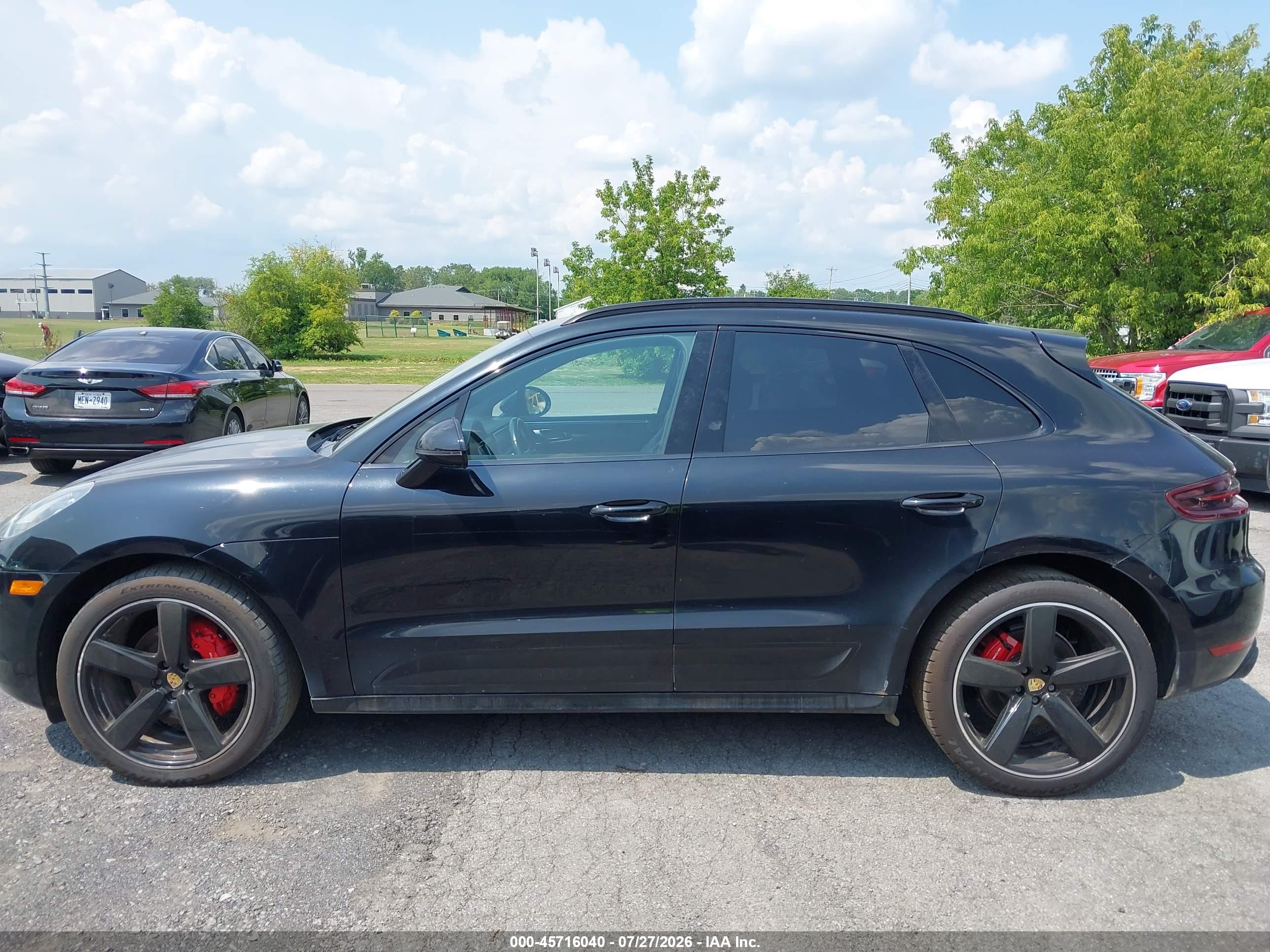 2017 PORSCHE MACAN GTS