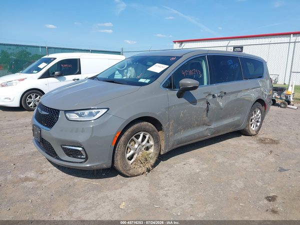 2023 CHRYSLER PACIFICA TOURING L — I2