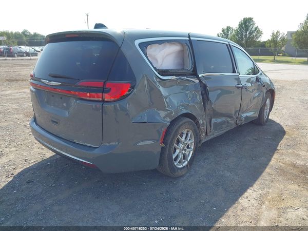 2023 CHRYSLER PACIFICA TOURING L — I4