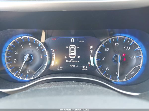 2023 CHRYSLER PACIFICA TOURING L — I7