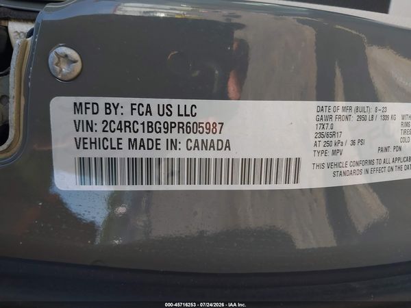 2023 CHRYSLER PACIFICA TOURING L — I9
