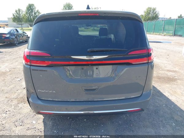 2023 CHRYSLER PACIFICA TOURING L — I119