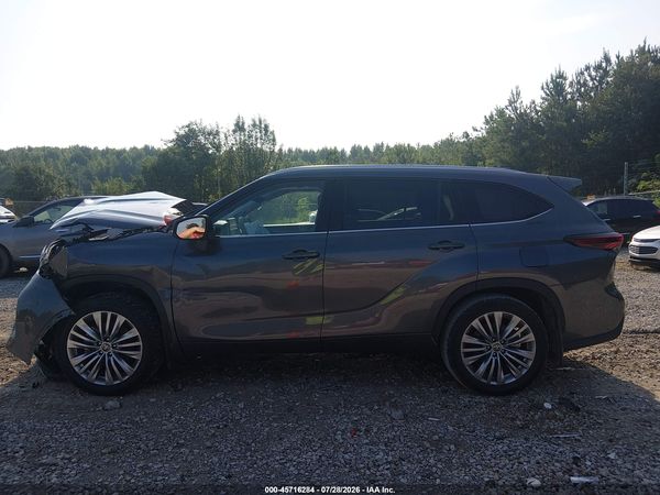 2024 TOYOTA HIGHLANDER PLATINUM