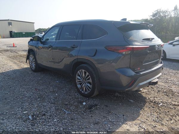 2024 TOYOTA HIGHLANDER PLATINUM