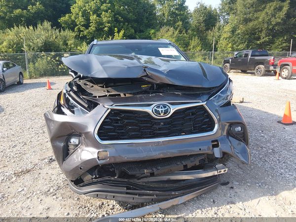 2024 TOYOTA HIGHLANDER PLATINUM