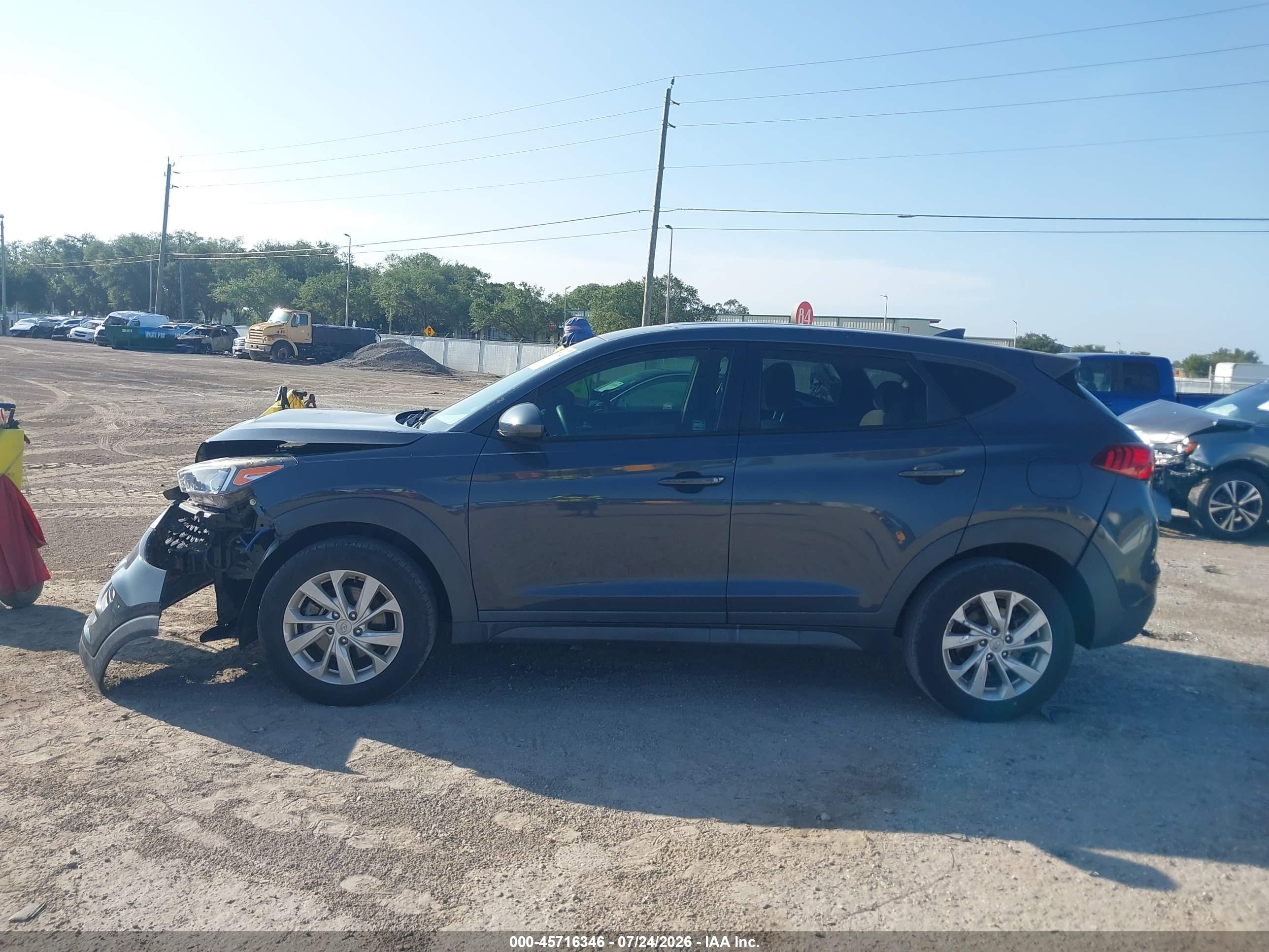 2021 HYUNDAI TUCSON SE