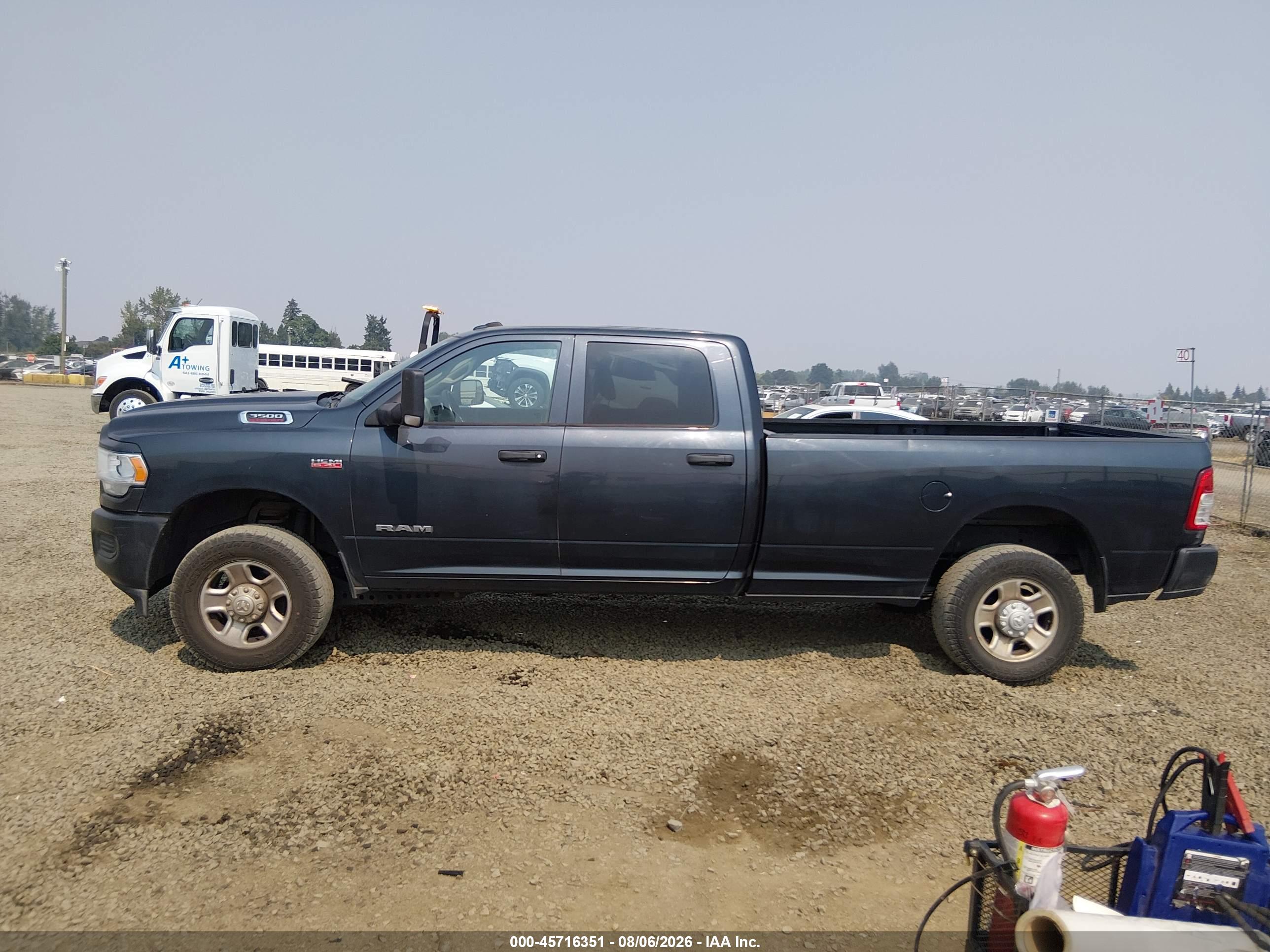 2020 RAM 3500 TRADESMAN  4X4 8' BOX