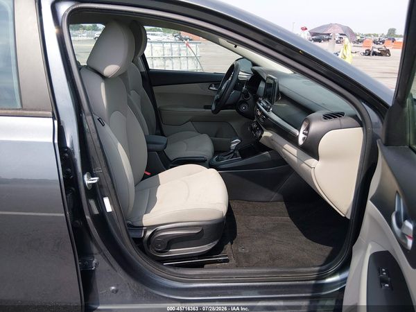 2019 KIA FORTE LXS