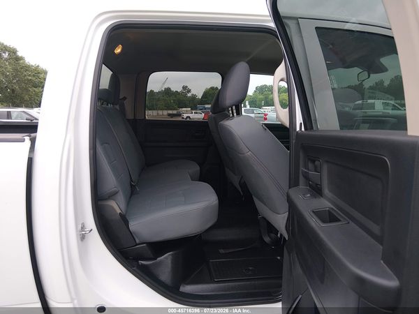 2020 RAM 1500 CLASSIC TRADESMAN  4X4 5'7 BOX