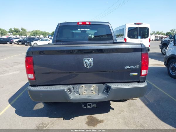 2017 RAM 1500 TRADESMAN  4X4 5'7 BOX