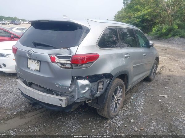 2017 TOYOTA HIGHLANDER XLE