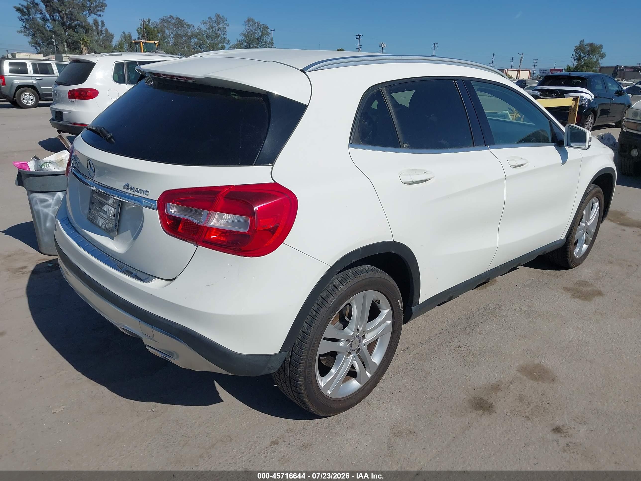 2016 MERCEDES-BENZ GLA 250 4MATIC