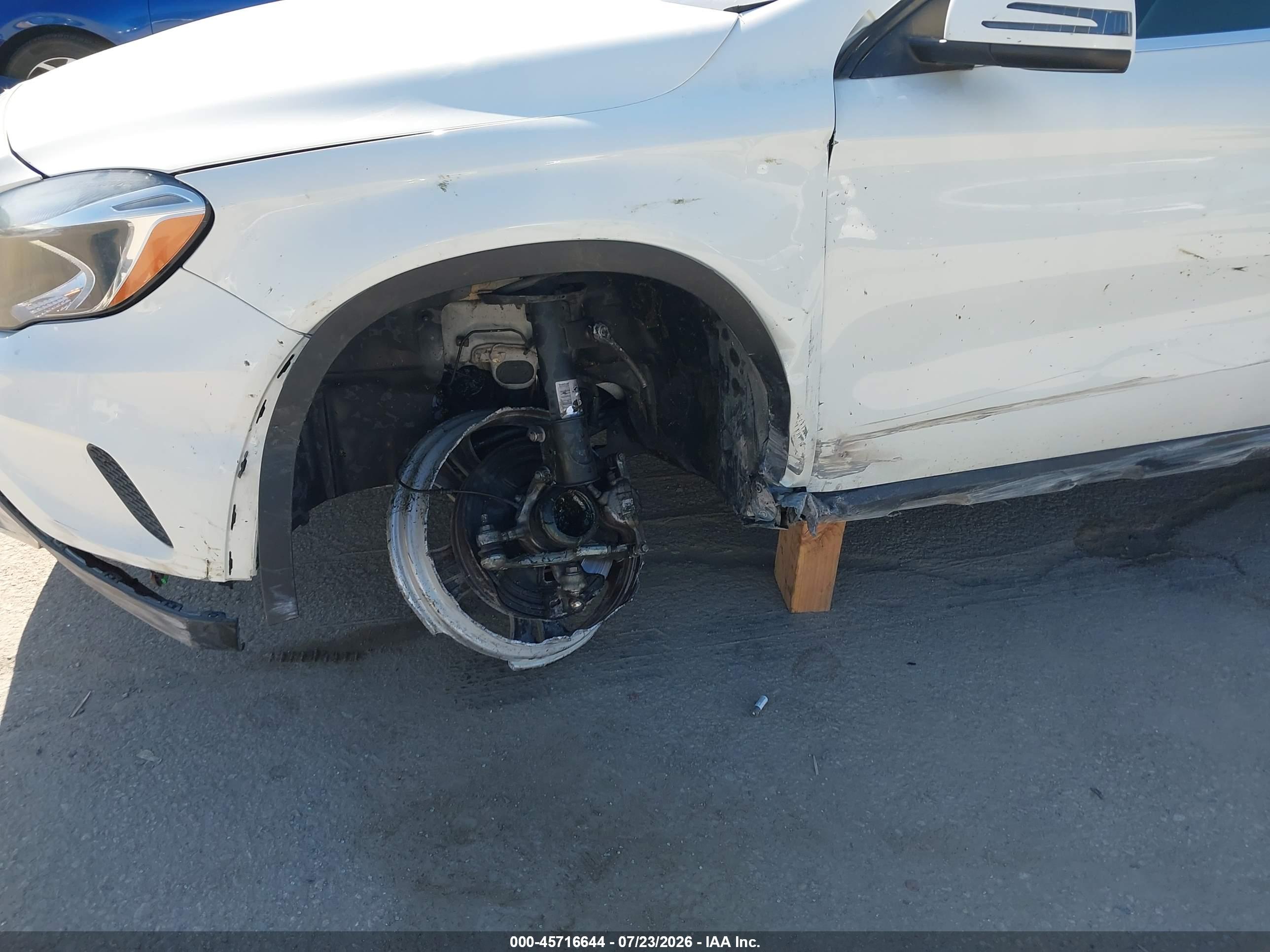 2016 MERCEDES-BENZ GLA 250 4MATIC