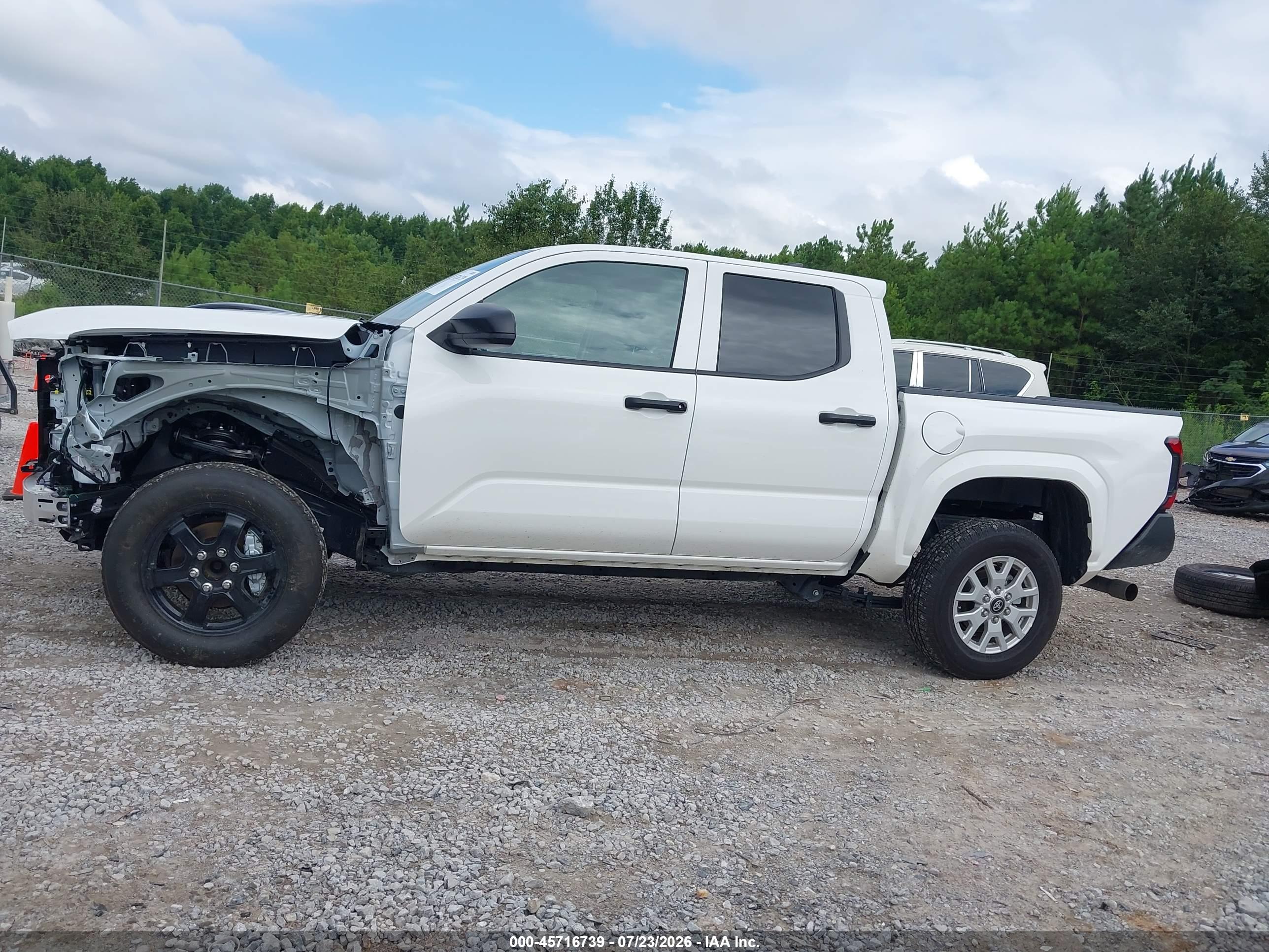 2026 TOYOTA TACOMA SR