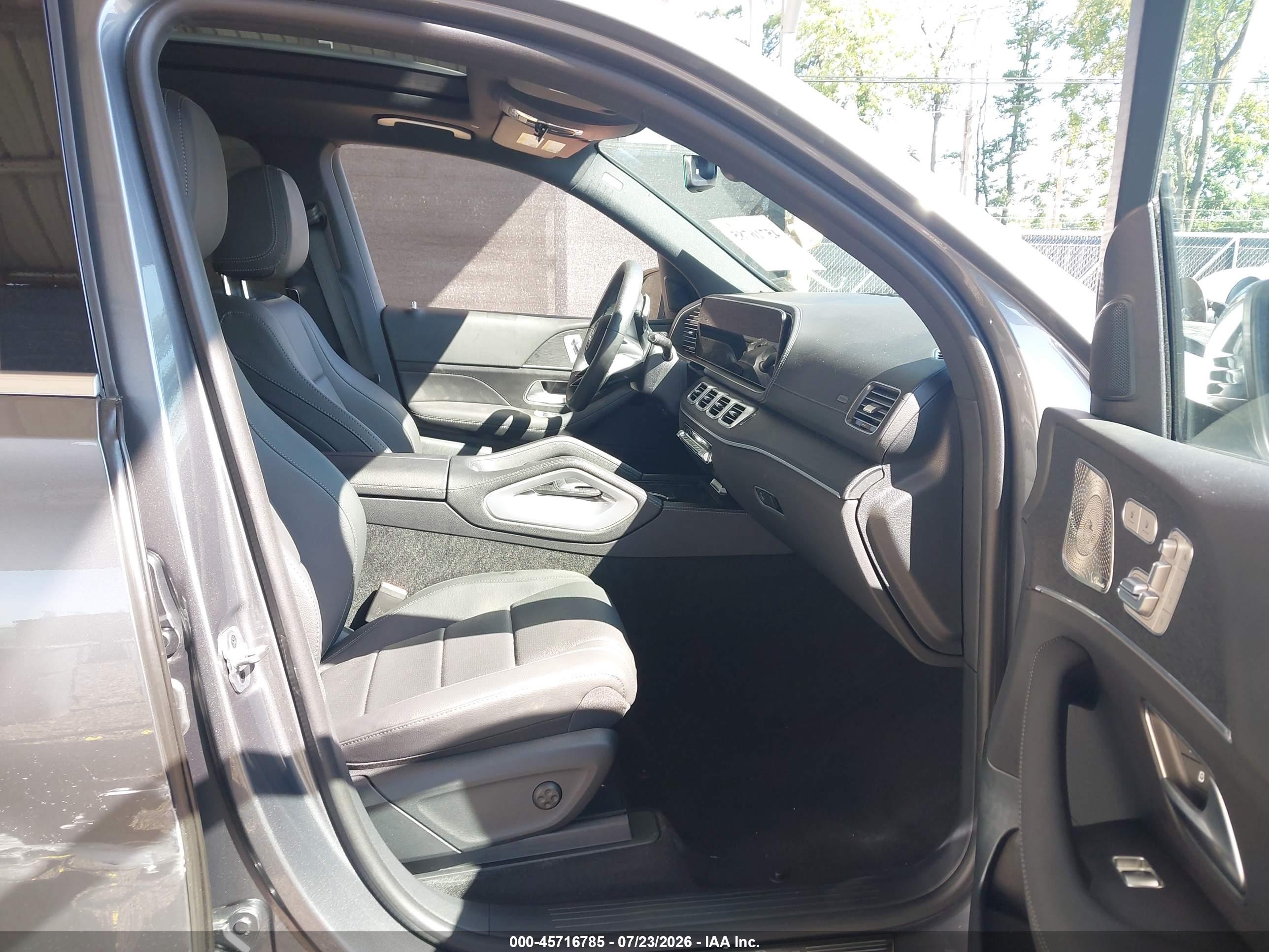 2025 MERCEDES-BENZ GLS 450 4MATIC