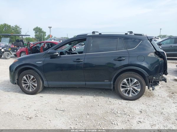 2018 TOYOTA RAV4 HYBRID XLE