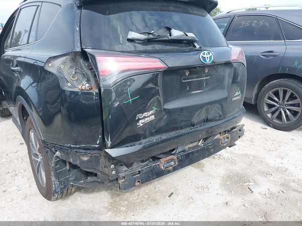 2018 TOYOTA RAV4 HYBRID XLE