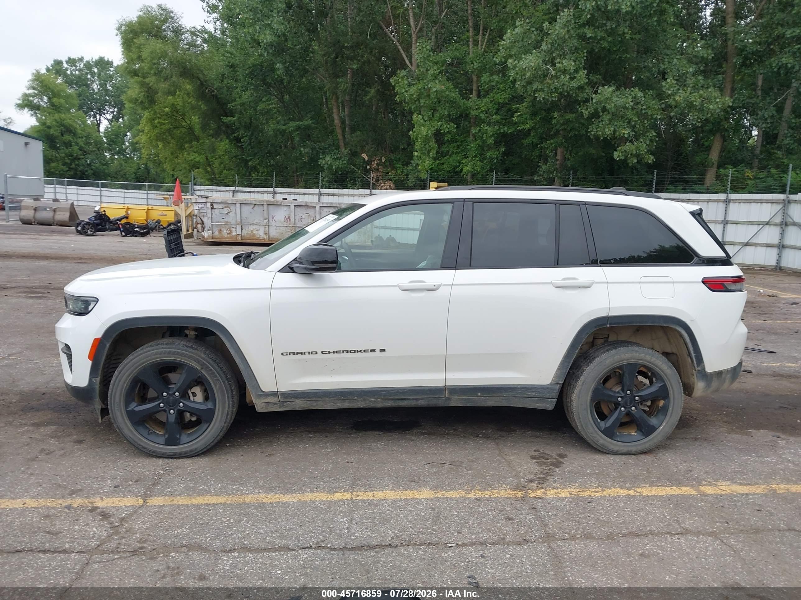 2023 JEEP GRAND CHEROKEE ALTITUDE 4X4